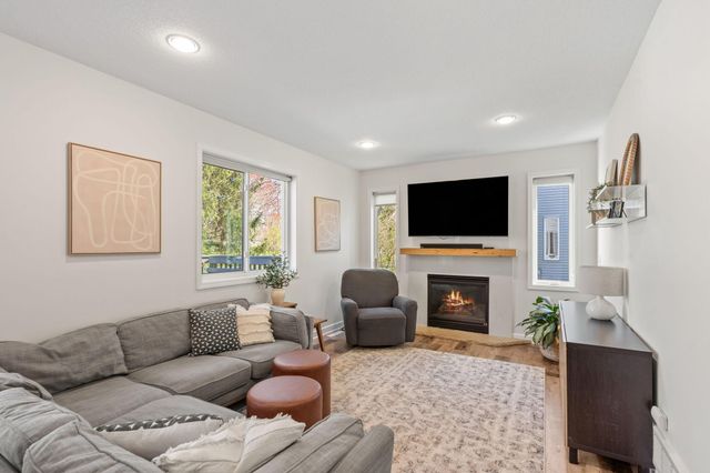 9648 Quantico Lane N, Maple Grove, MN 55369