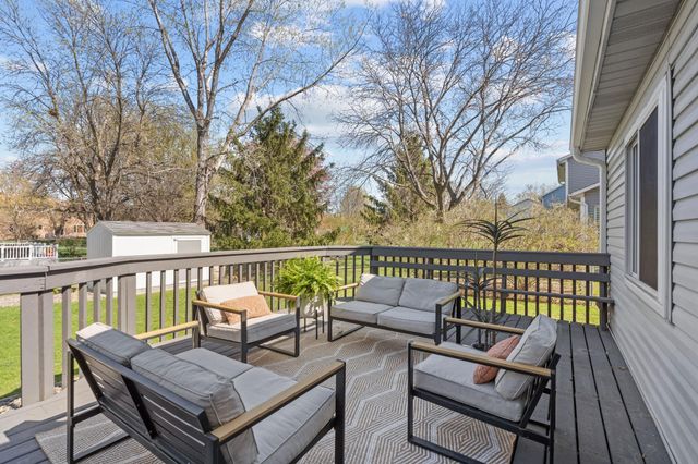 9648 Quantico Lane N, Maple Grove, MN 55369
