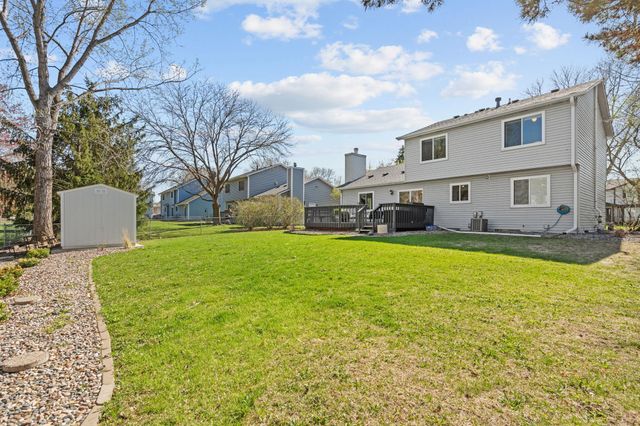 9648 Quantico Lane N, Maple Grove, MN 55369