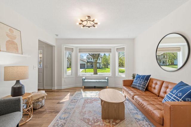 9648 Quantico Lane N, Maple Grove, MN 55369