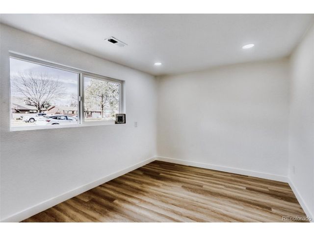 1214 S Pratt Pkwy, Longmont, CO 80501