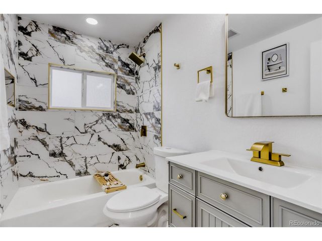 1214 S Pratt Pkwy, Longmont, CO 80501