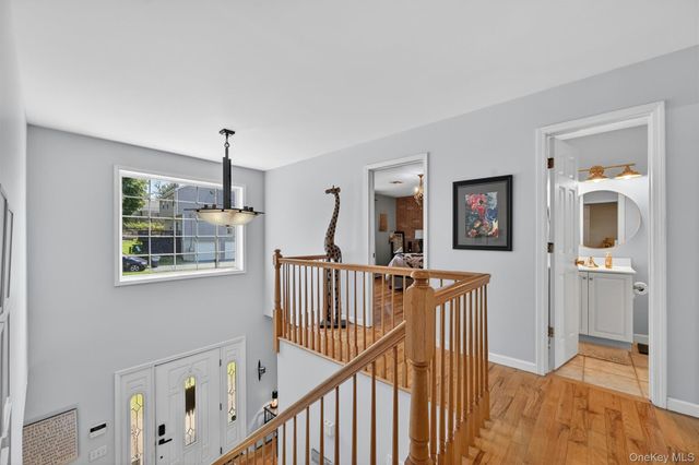 16 Willard Place, Monroe, NY 10950