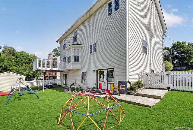 16 Willard Place, Monroe, NY 10950
