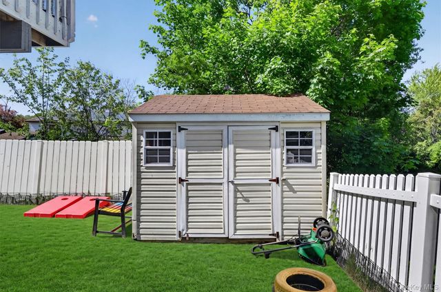 16 Willard Place, Monroe, NY 10950