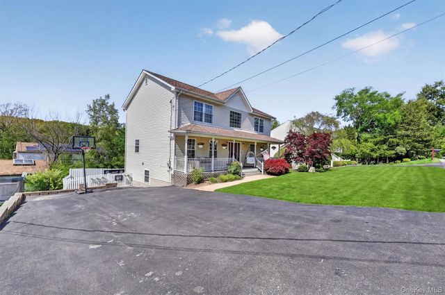 16 Willard Place, Monroe, NY 10950