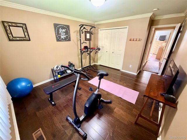 19287 Scenic Harbor Drive, Macomb Township, MI 48044