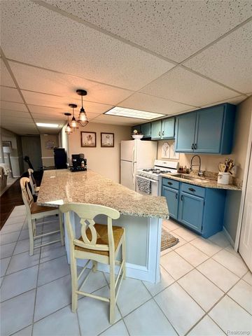 19287 Scenic Harbor Drive, Macomb Township, MI 48044