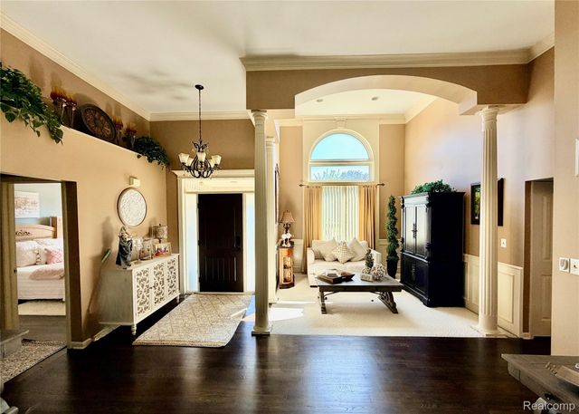 19287 Scenic Harbor Drive, Macomb Township, MI 48044
