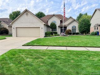 19287 Scenic Harbor Drive, Macomb Township, MI 48044