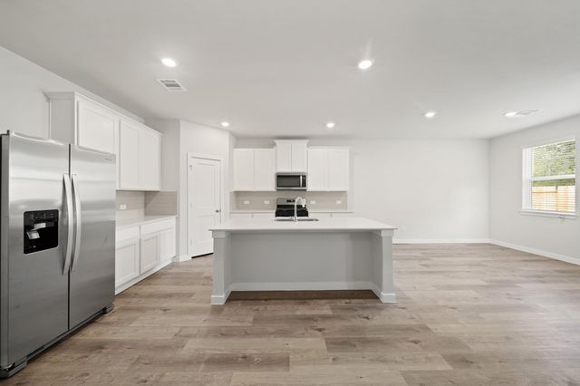 3609 Crawford Street, Bay City, TX 77414