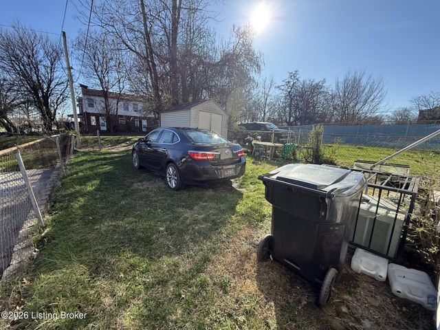 2102 Magazine St, Louisville, KY 40211