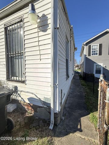 2102 Magazine St, Louisville, KY 40211