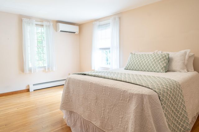 2 Mohegan Lane, Yarmouth Port, MA 02675