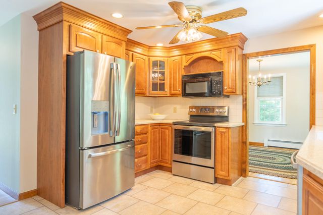 2 Mohegan Lane, Yarmouth Port, MA 02675
