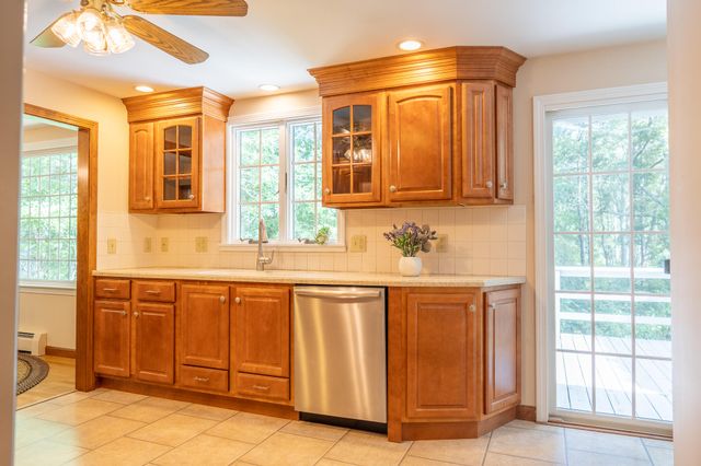 2 Mohegan Lane, Yarmouth Port, MA 02675