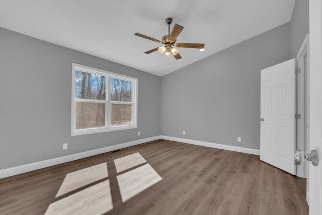 518 Algonquin Ln, Crossville, TN 38572