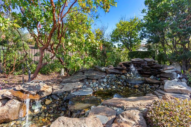 2005 Deep Springs Ln, Lincoln, CA 95648