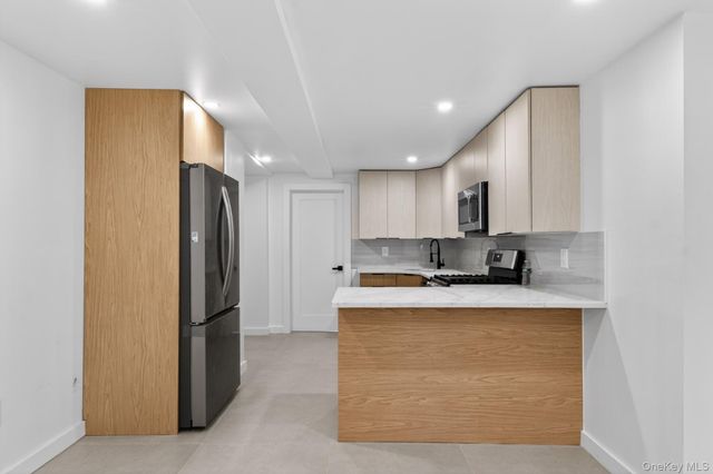 511 E 54th Street, Brooklyn, NY 11203