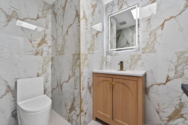 511 E 54th Street, Brooklyn, NY 11203