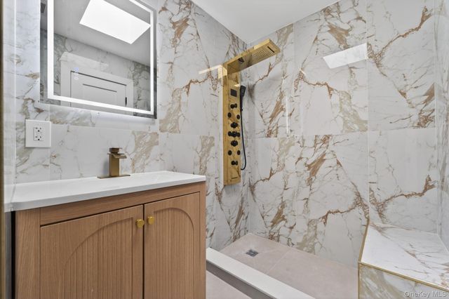 511 E 54th Street, Brooklyn, NY 11203