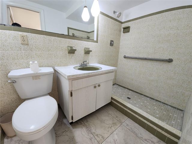 7721 FOXBLOOM DRIVE, Port Richey, FL 34668