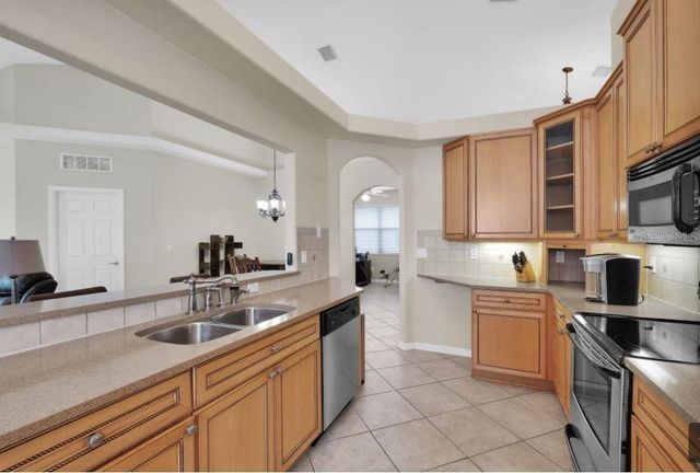 90 W WATERSIDE PARKWAY, Palm Coast, FL 32137