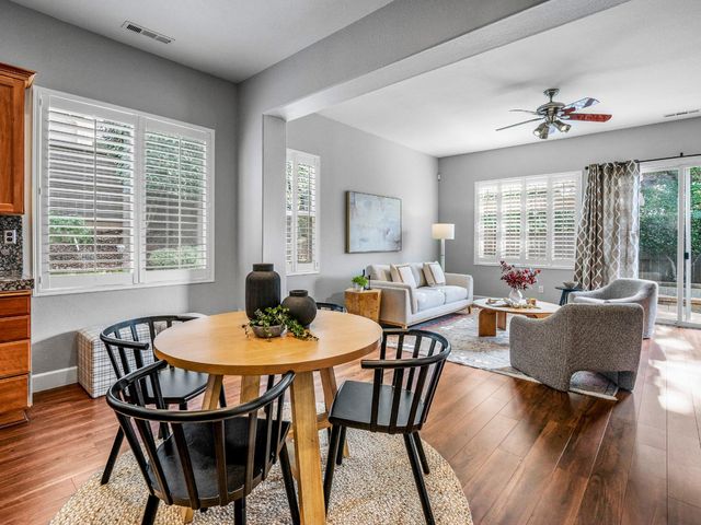 1084 Bevinger Dr, El Dorado Hills, CA 95762