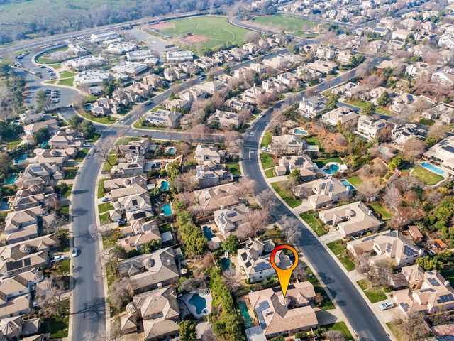 1084 Bevinger Dr, El Dorado Hills, CA 95762