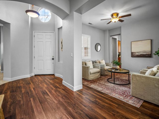 1084 Bevinger Dr, El Dorado Hills, CA 95762