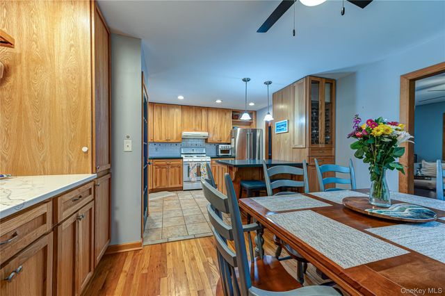 23 Oak Street, Centereach, NY 11720