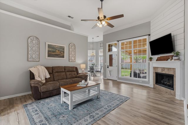 8159 W WHITE WING CV, Bartlett, TN 38002