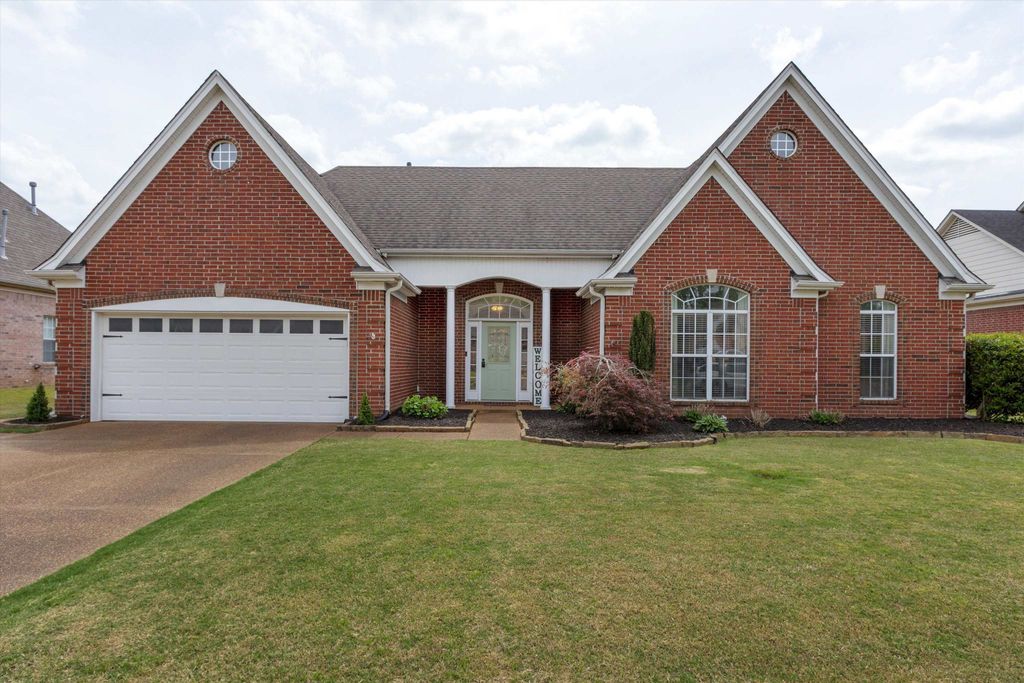 8159 W WHITE WING CV, Bartlett, TN 38002
