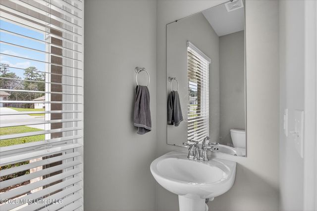 6016 Penni Lane, Ocean Springs, MS 39564