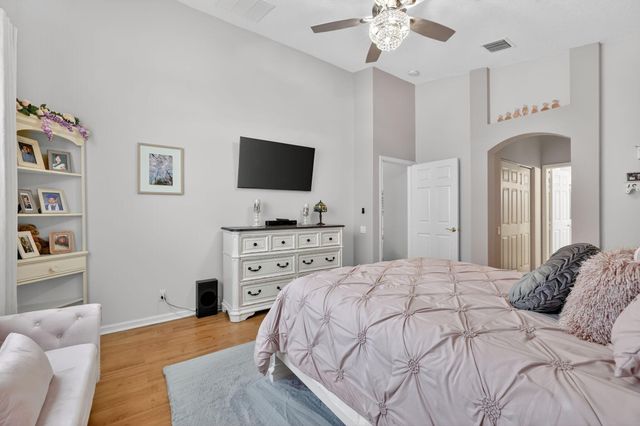 357 NW Springview Loop, Port St Lucie, FL 34986