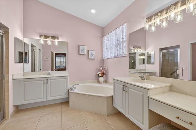 357 NW Springview Loop, Port St Lucie, FL 34986