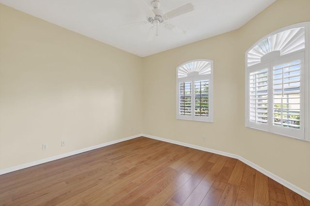 357 NW Springview Loop, Port St Lucie, FL 34986