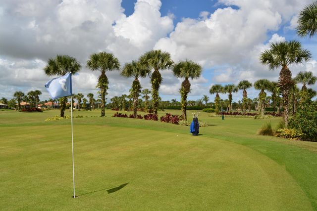 357 NW Springview Loop, Port St Lucie, FL 34986