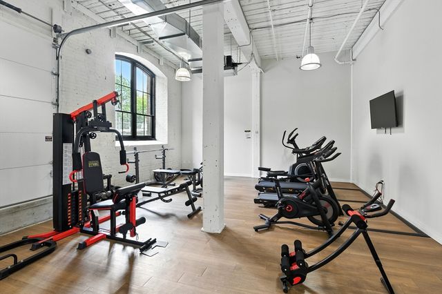 55 Sterling St 208, Clinton, MA 01510