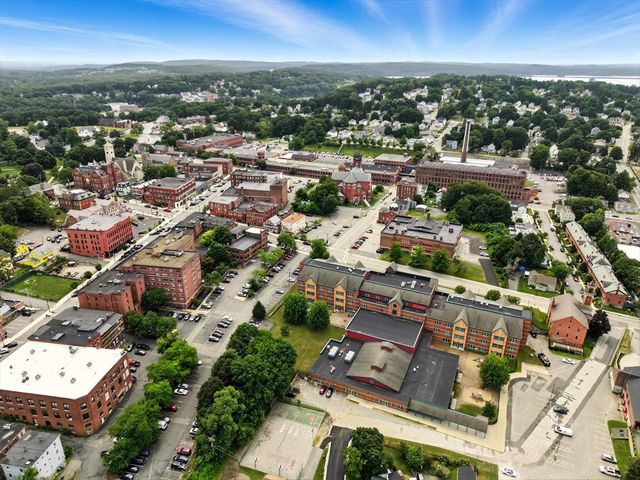 55 Sterling St 208, Clinton, MA 01510