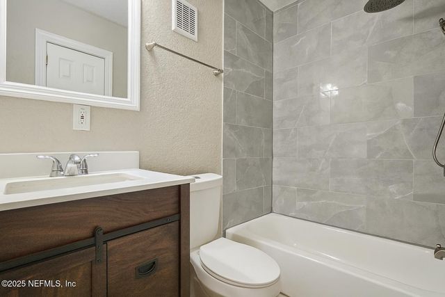 3257 LIBERTY Circle, Jacksonville, FL 32206