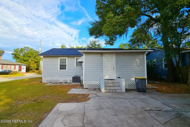 3257 LIBERTY Circle, Jacksonville, FL 32206