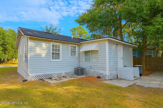 3257 LIBERTY Circle, Jacksonville, FL 32206