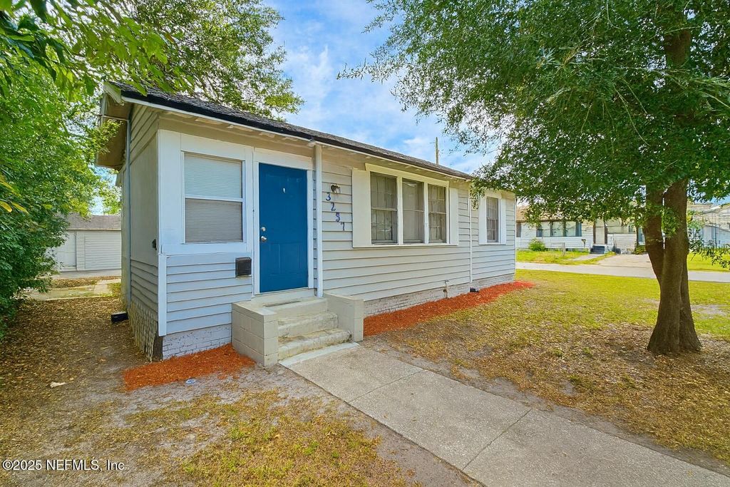 3257 LIBERTY Circle, Jacksonville, FL 32206