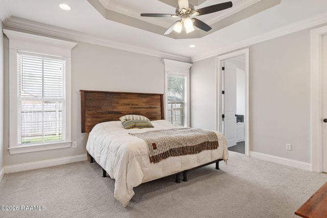 307 Oak Hill Lane, Youngsville, LA 70592