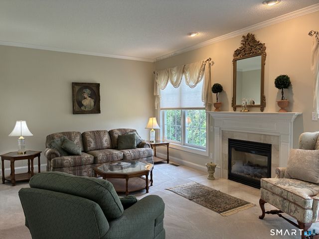 36 Buckland Street 35, Southington, CT 06489