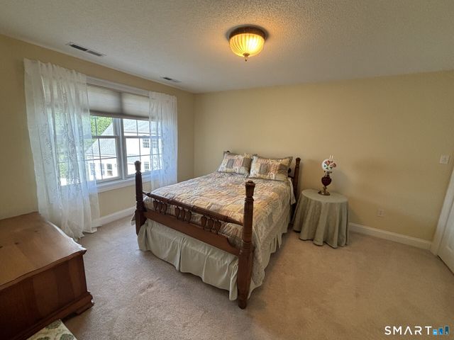 36 Buckland Street 35, Southington, CT 06489