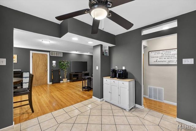 100 Blue Ridge Drive, Belleville, IL 62223
