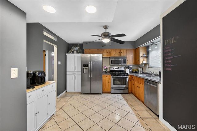 100 Blue Ridge Drive, Belleville, IL 62223