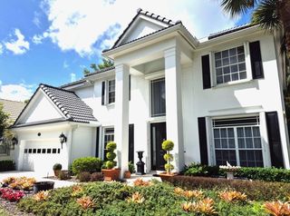 152 Oakwood Lane, Palm Beach Gardens, FL 33410